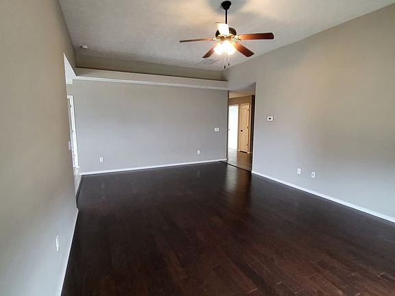 5th image of 1226 Montana Pl