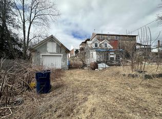 5 Nadeau Ln, New Sharon, ME 04955