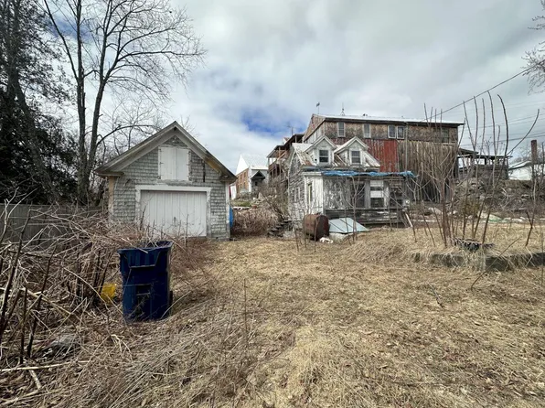 5 Nadeau Lane, New Sharon, ME 04955