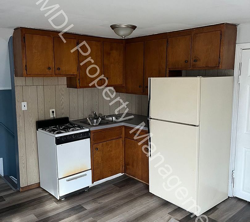 1st image of 2634 N Michigan Ave