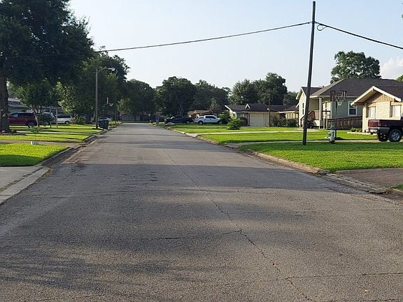 4th image of 3537 Drexel Ave