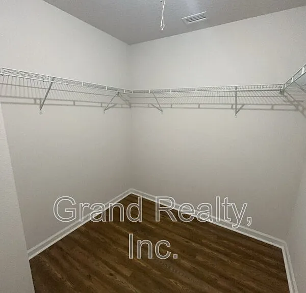 5583 Guinevere Ln — Photo 12