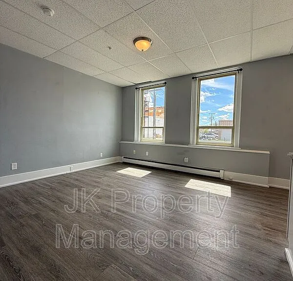 809 15th St #104 — Photo 6