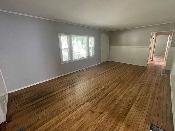 4th image of 1909 N 17th St