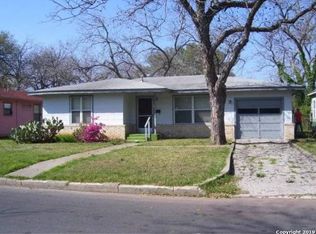 618 E Cedar St, Seguin, TX 78155
