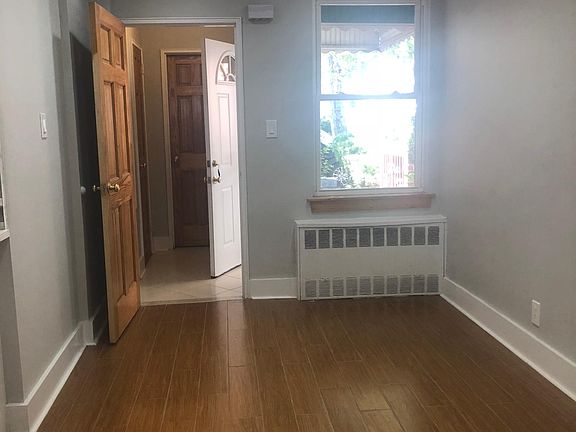 2nd image of 1742 E 55th St