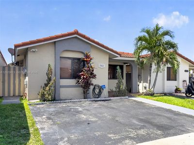 2462 W 65th St, Hialeah, FL, 33016