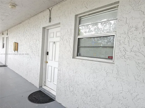 17255 SW 95th Ave APT 262, Palmetto Bay, FL 33157