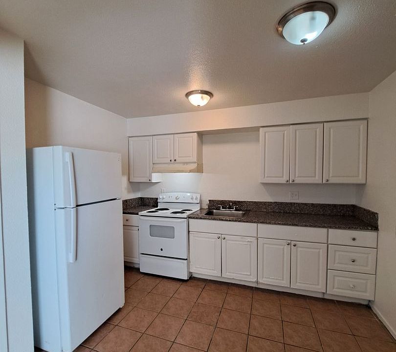 1st image of 2029 E Pontiac Way APT A