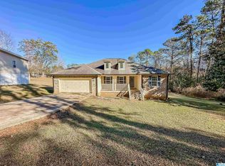 519 Deshazo Dr, Trussville, AL 35173