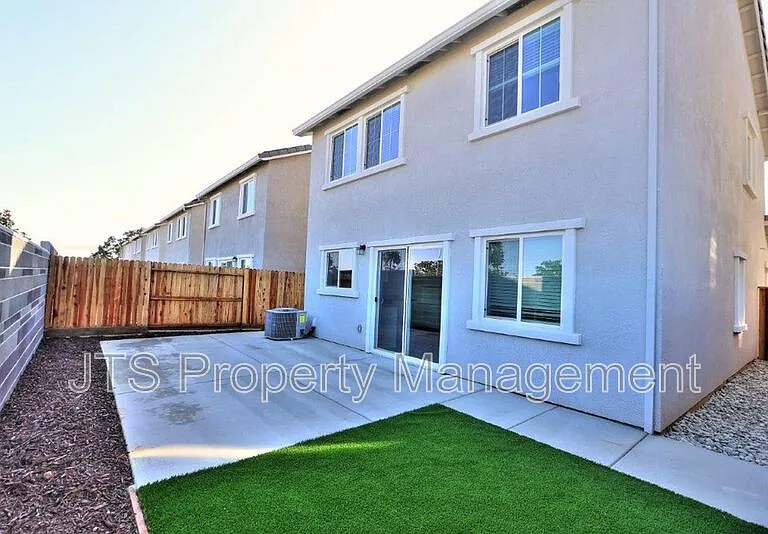 2097 Shady Tree Cir — Photo 69