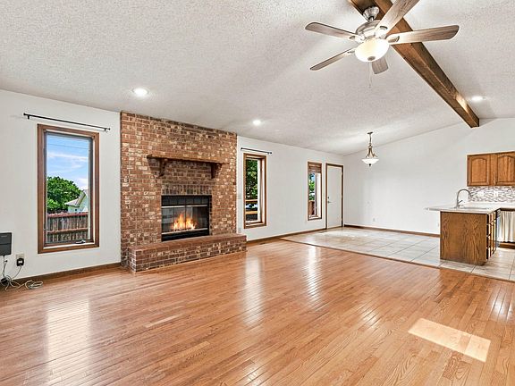 5th image of 1213 Bluestem Dr
