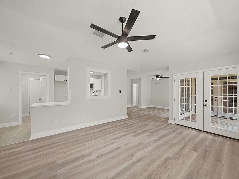 22039 Rivermead Dr — Photo 7
