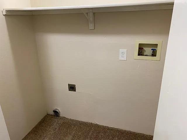 16964 SE Stark St #105 — Photo 5