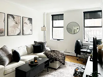 1047 2nd Avenue, #2D