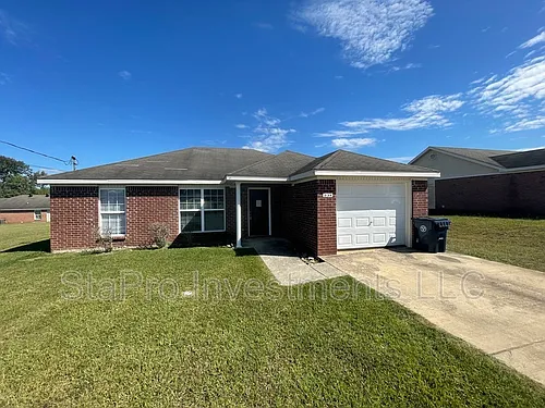 120 Village Pl Photo 1