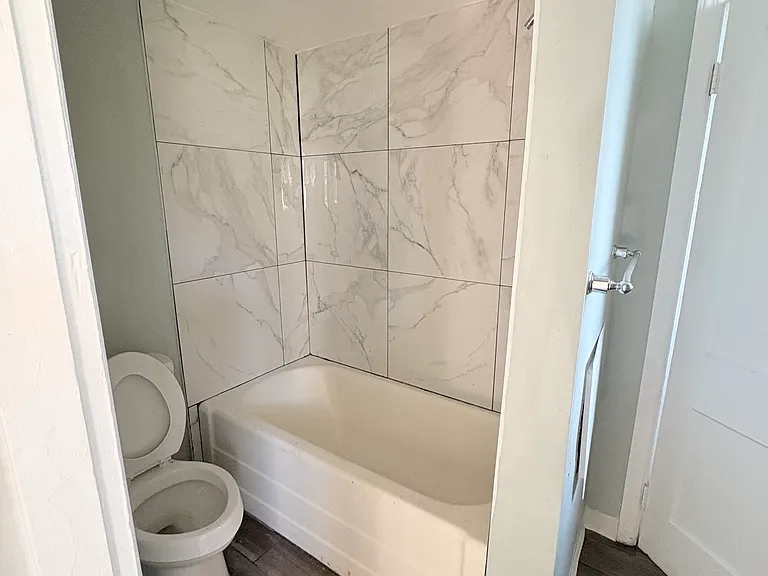 4801 Reading Rd #13 — Photo 7