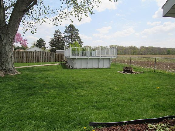 5th image of 944 E Township Road 122