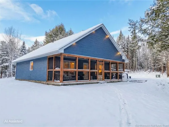 47 Lower Durham Rd, Saint Marys, NB E6C 1H9