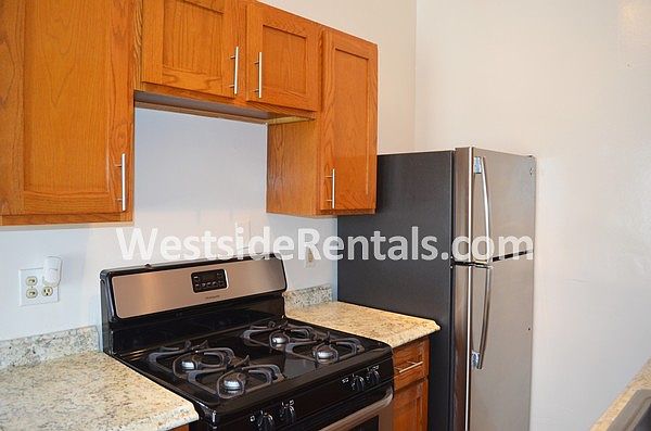 2nd image of 508 S Serrano Ave APT 106
