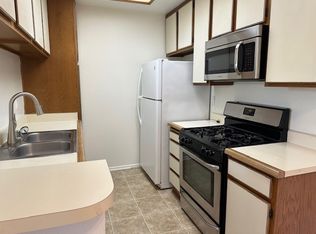10932 Morrison St, North Hollywood, CA 91601