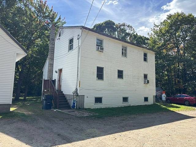 2nd image of 1001 New County Rd