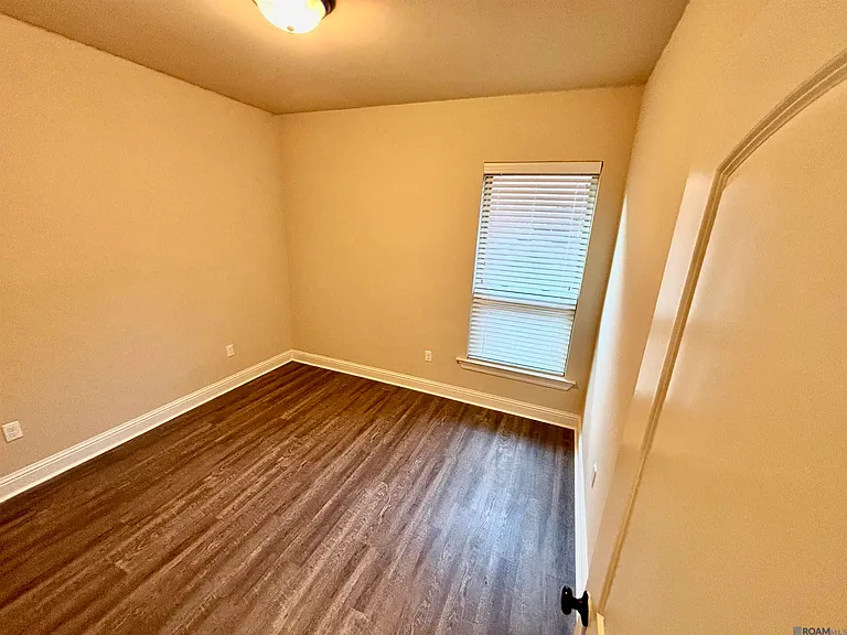 25397 Lake Providence Dr — Photo 5