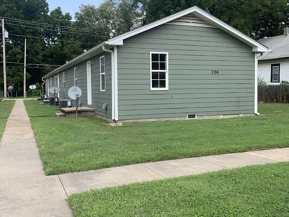 706 E 7th Ave Winfield, KS, 67156 Apartments for Rent Zillow