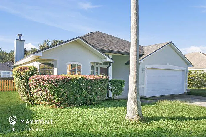 4 bed, 2.0 bath, 1678 sqft, $2,495 — Photo 2