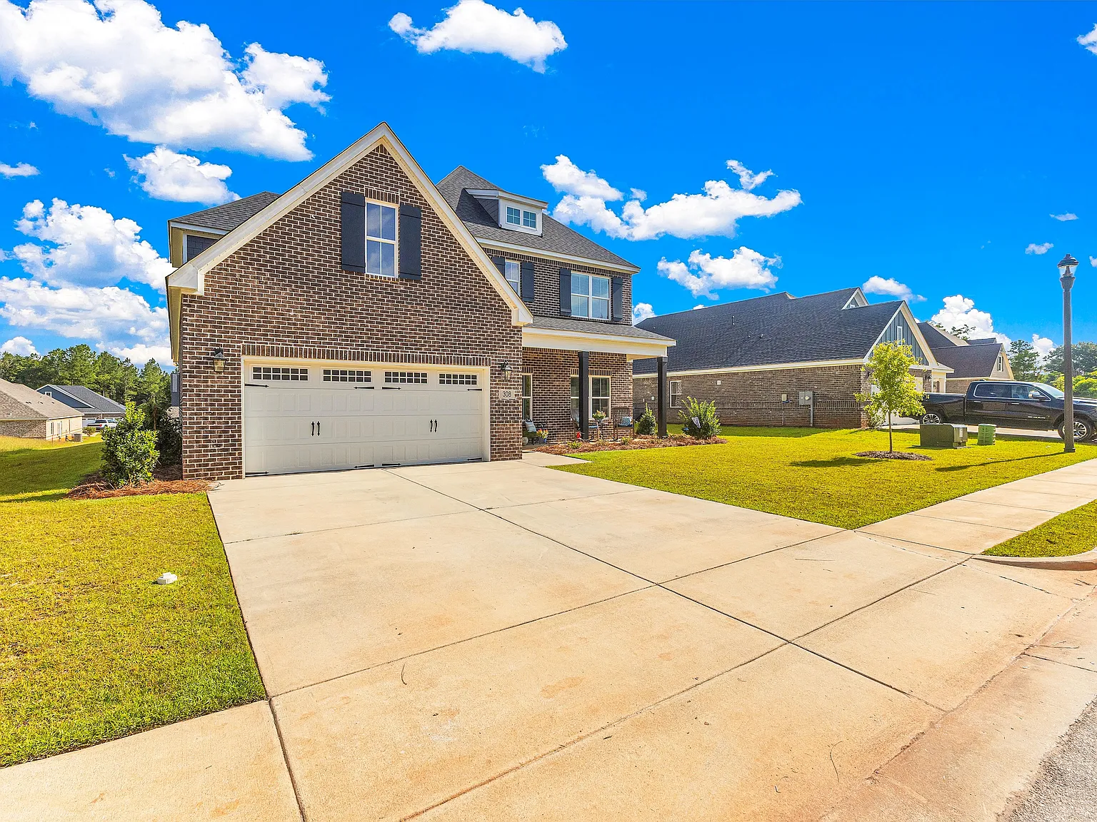 4 bed, 3.5 bath, 3172 sqft, $3,300 — Photo 2