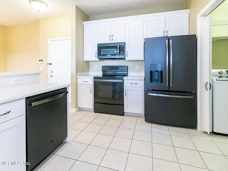 11251 Campfield Dr #1307 — Photo 9