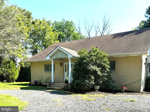 480 N Main St, Clayton, NJ 08312