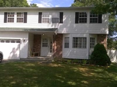 47 Holly Ln, Shirley, NY, 11967