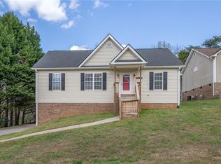 3627 Signet Dr, Winston Salem, NC 27101