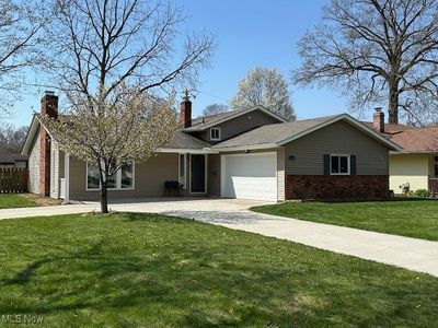 24095 Vincent Dr, North Olmsted, OH, 44070