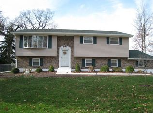 225 Jefferson Ave, Nazareth, PA 18064