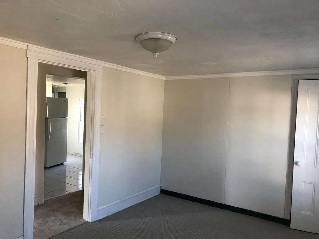 1 bed, 800 sqft, $900 — Photo 1