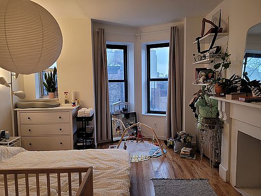3rd image of 1117 8th Ave APT 3L