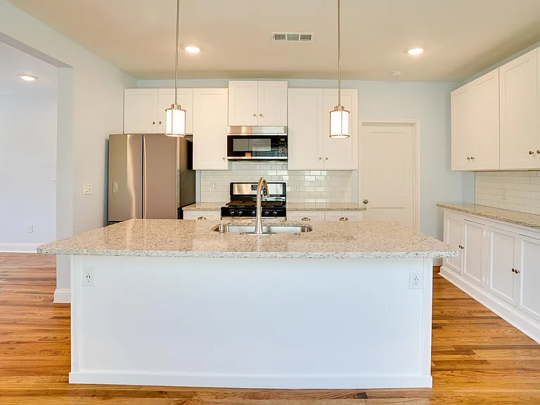 Lots of cabinet space