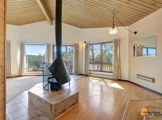 3741 Raspberry Rd, Anchorage, AK 99502