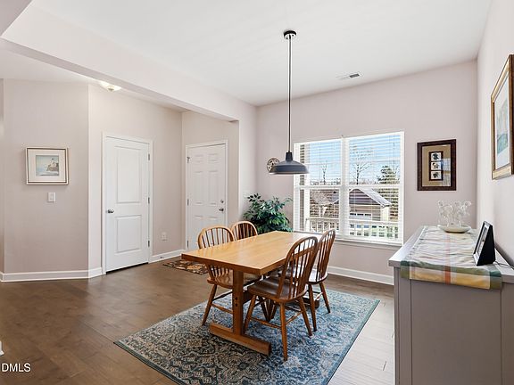 5th image of 51 Golden Eagle Rdg