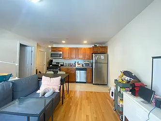Rented by NY Space Finders Inc.