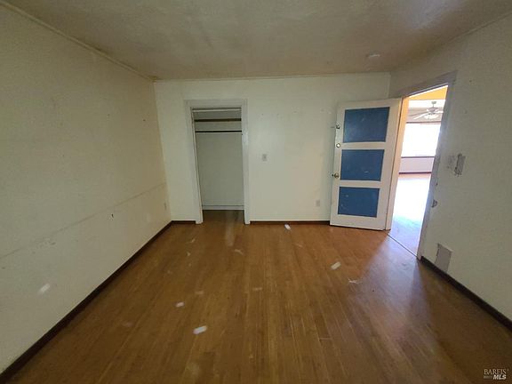 5th image of 23920 Howard Street