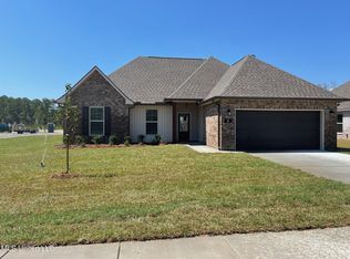 11 Gant Ln, Long Beach, MS 39560