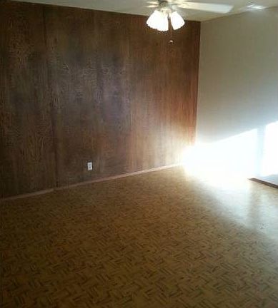 5th image of 315 Pickwood Ln