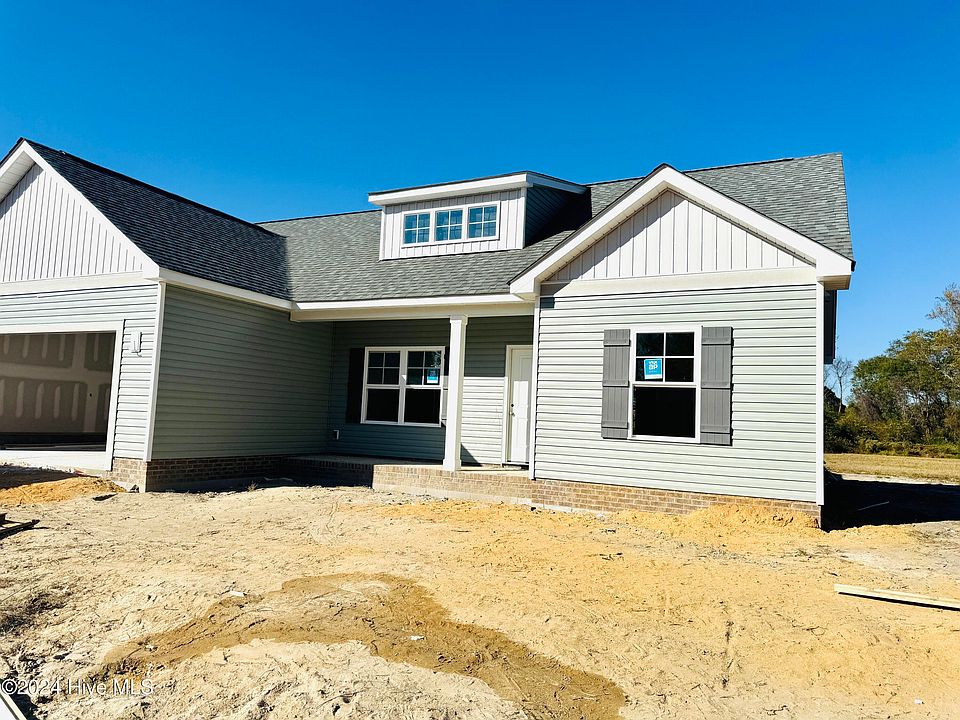 1st image of 203 E Sillinger Drive