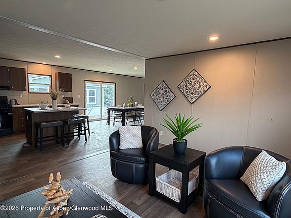 4th image of 112 Silver Queen Cir