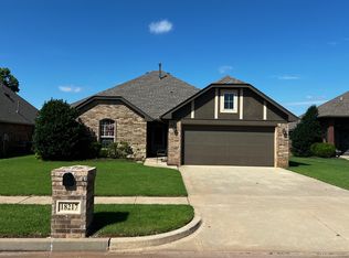 18217 Haslemere Ln, Edmond, OK 73012