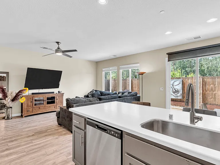 2809 Hawaiian Petrel Ave — Photo 3