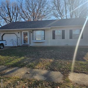 1205 Sir Lancelot Ln, Godfrey, IL, 62035